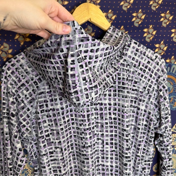 🦋5/20$🦋 Far West athletic sweater - Picture 8 of 10